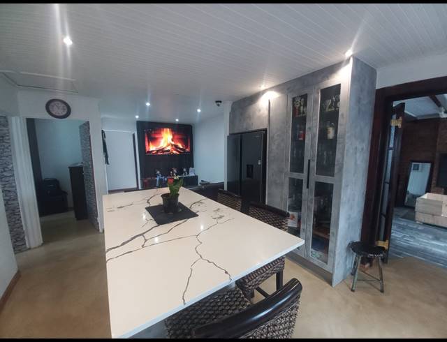 3 BEDROOM HOUSE FOR SALE IN WOODLANDS